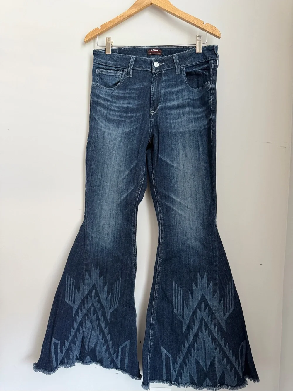Ariat Jeans Womens 30R Blue Denim High Rise Flare Chimayo Aztec Cowgirl Western - Picture 2 of 11